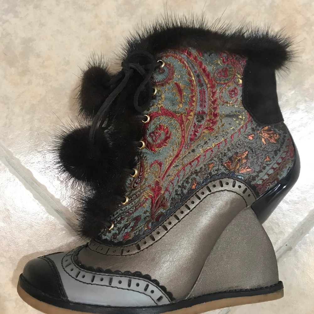 OOAK fur winter booties by Paolo Conte